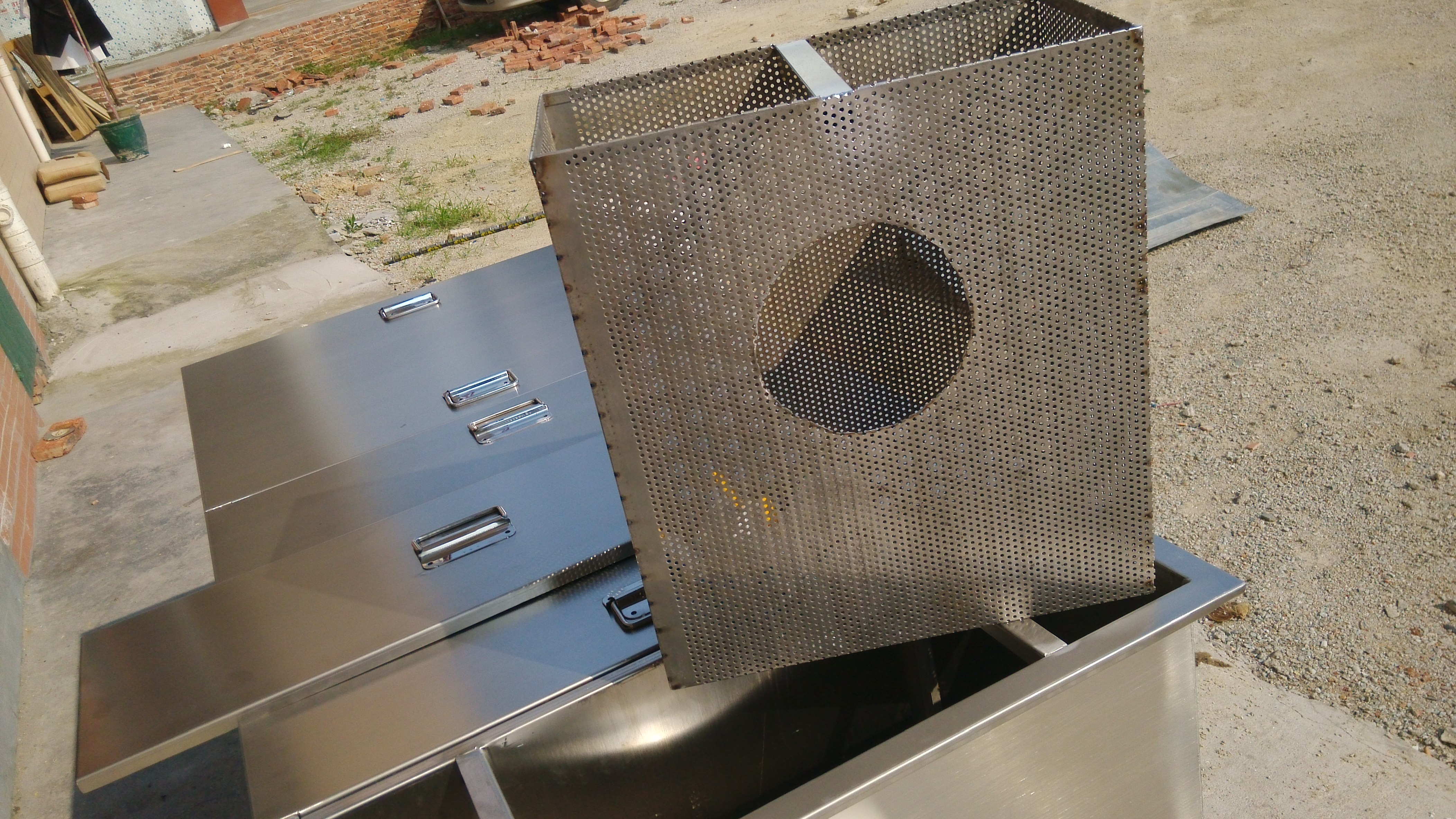 綠森環保不銹鋼油水分離器